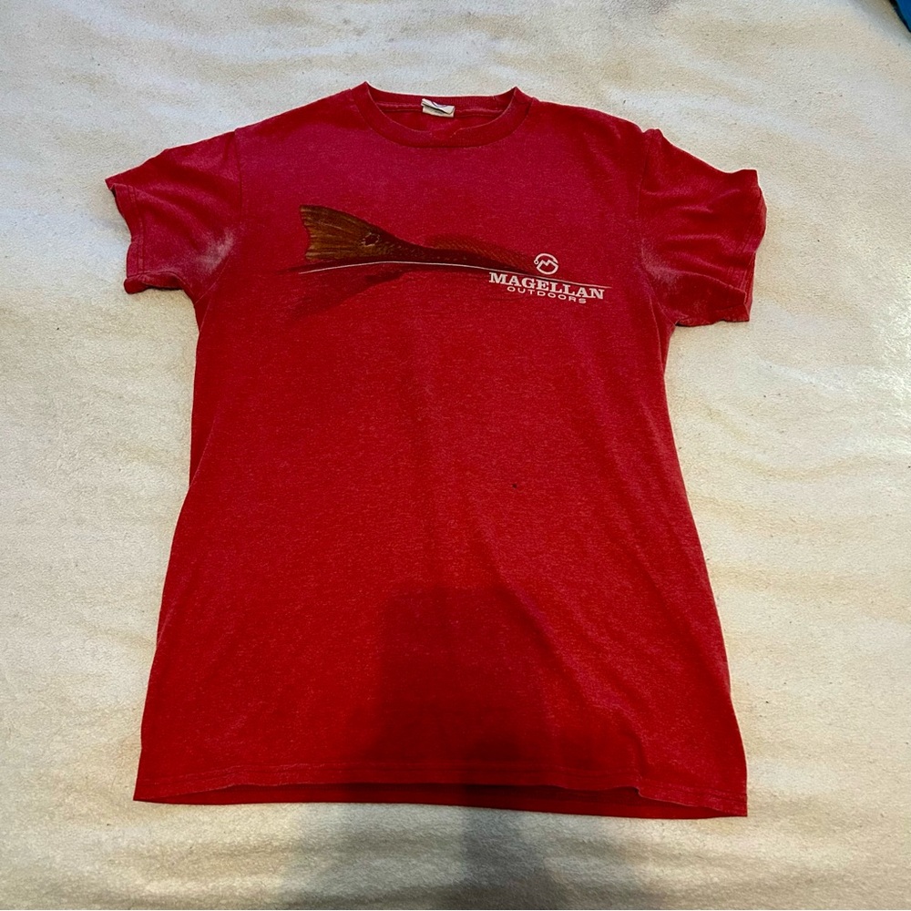 Magellan Outdoors Red Short Sleeve Tee